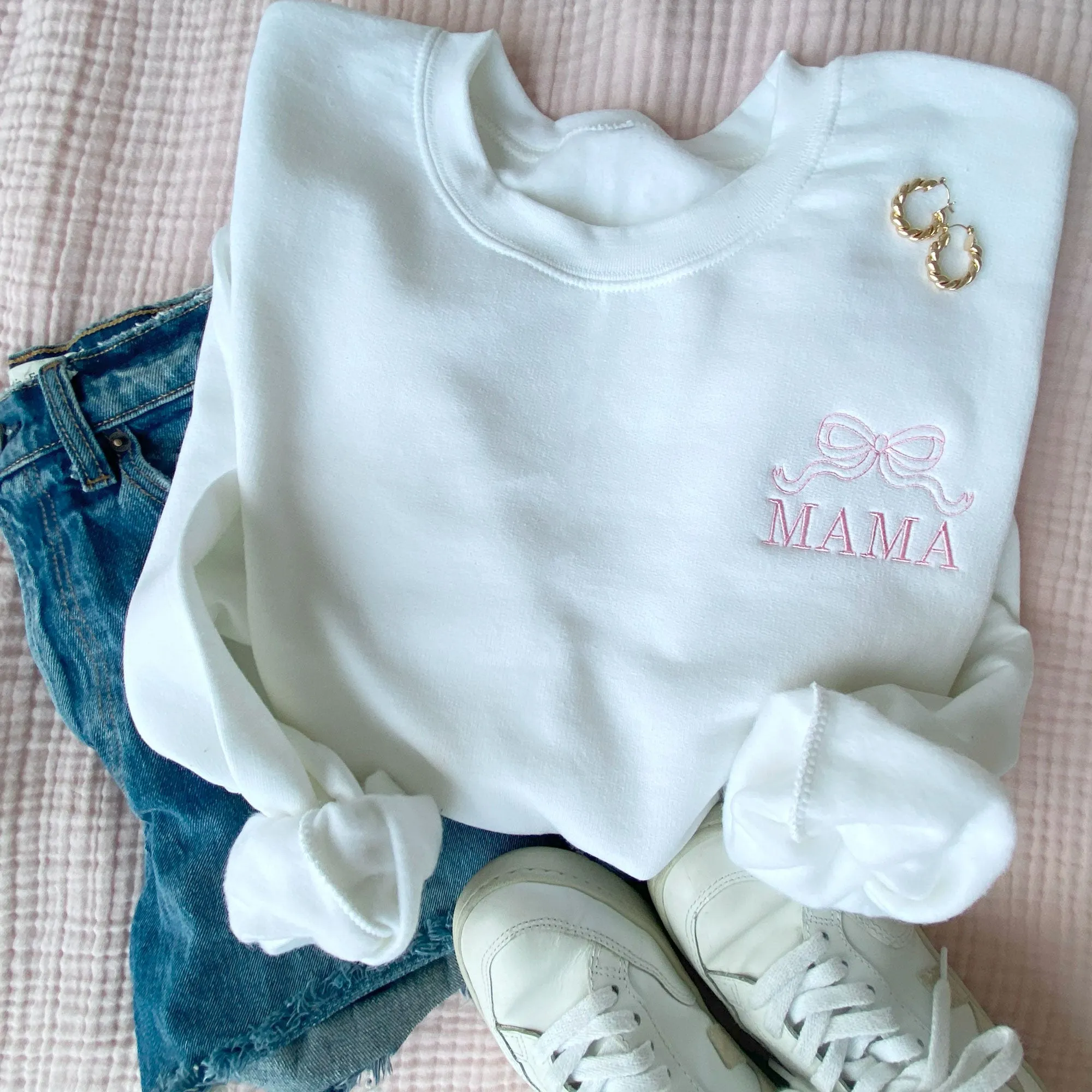 Cute, Dainty Outline Bow MAMA Gemma Crewneck Sweatshirt
