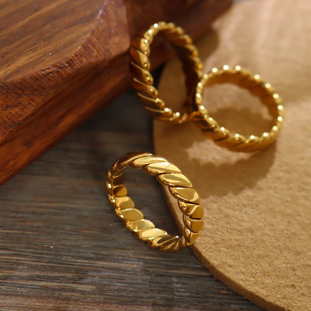 Elegant Geometric Titanium Steel Ring with Gold Plating