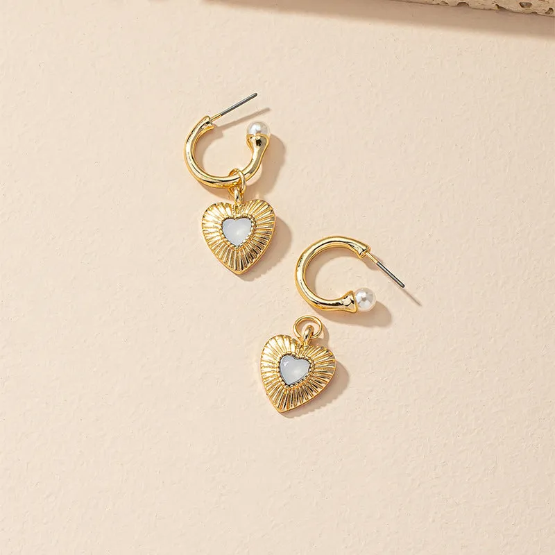 European American Style Metal Heart Pearl Earrings - Vienna Verve Collection
