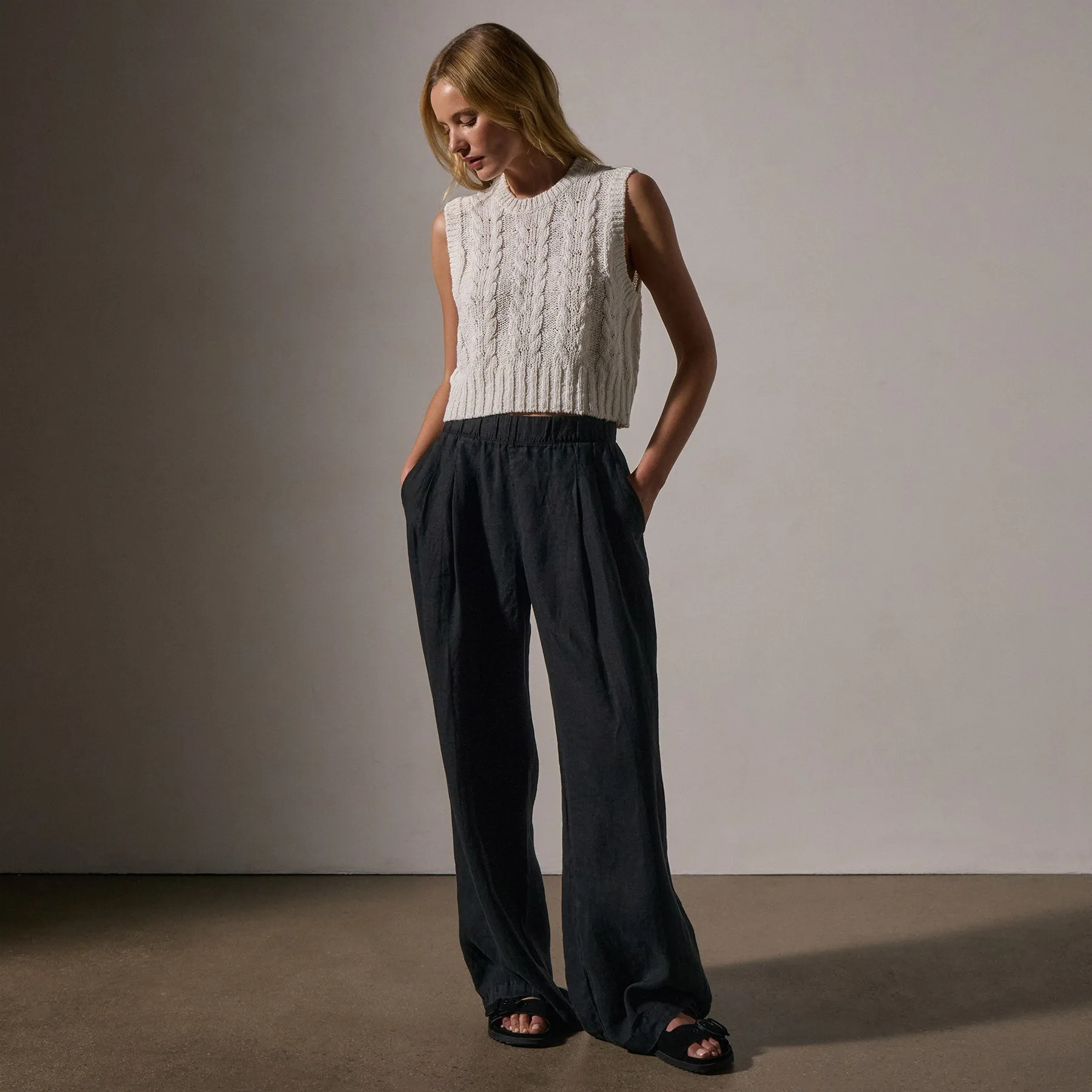 Lightweight Linen Elastic Pant - Black