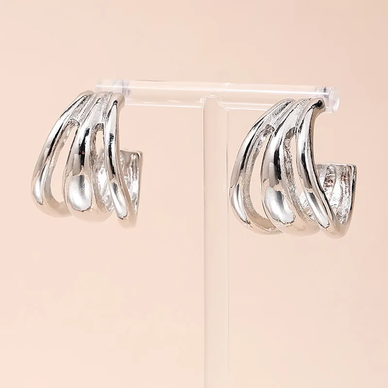 Luxurious Retro Hollow Arc Earrings in C-Shape