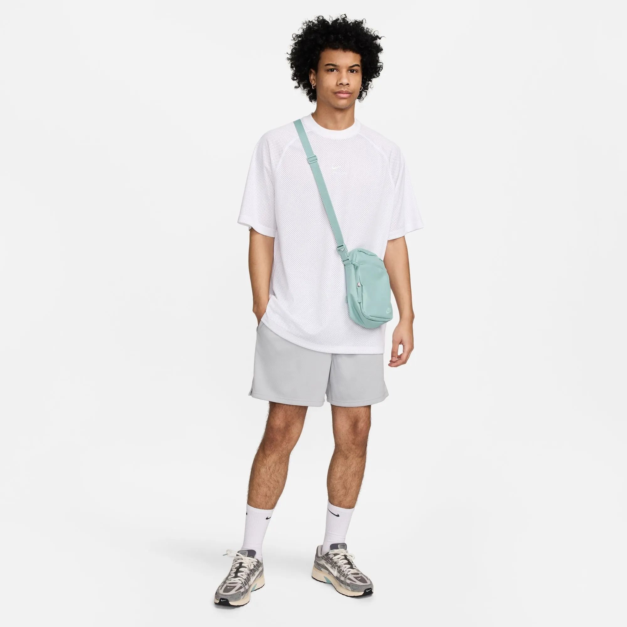 Nike Club Men's Mesh Flow Shorts
