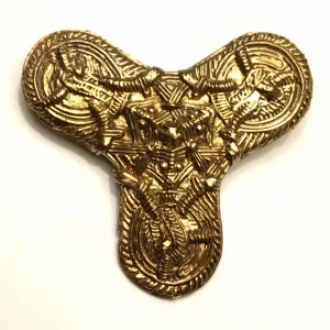 Rope Design Trefoil Brooch U-26