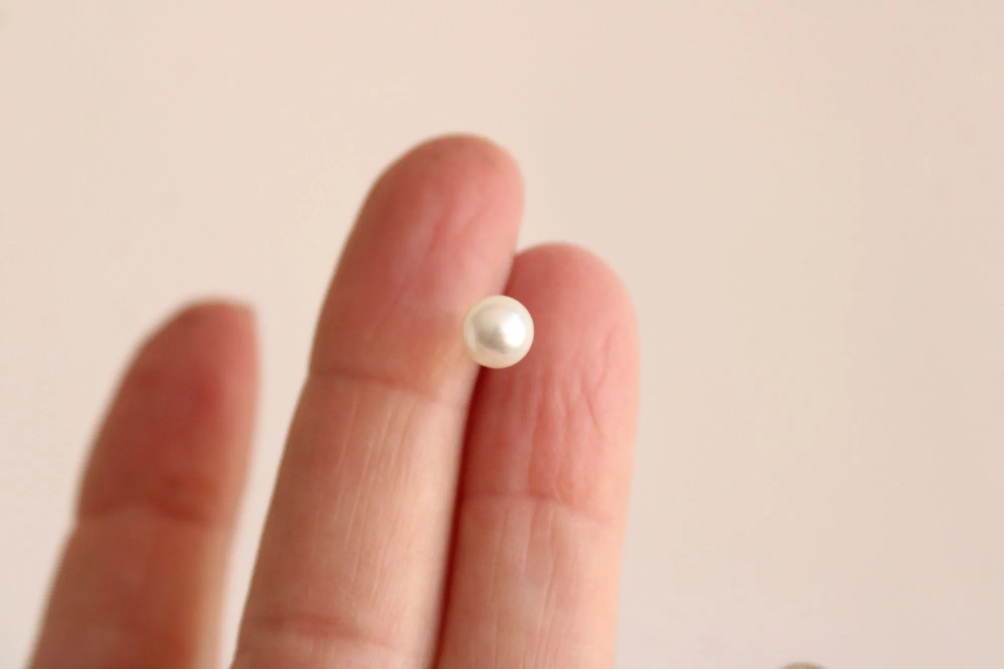 Vintage White Faux Pearl Stud Earrings