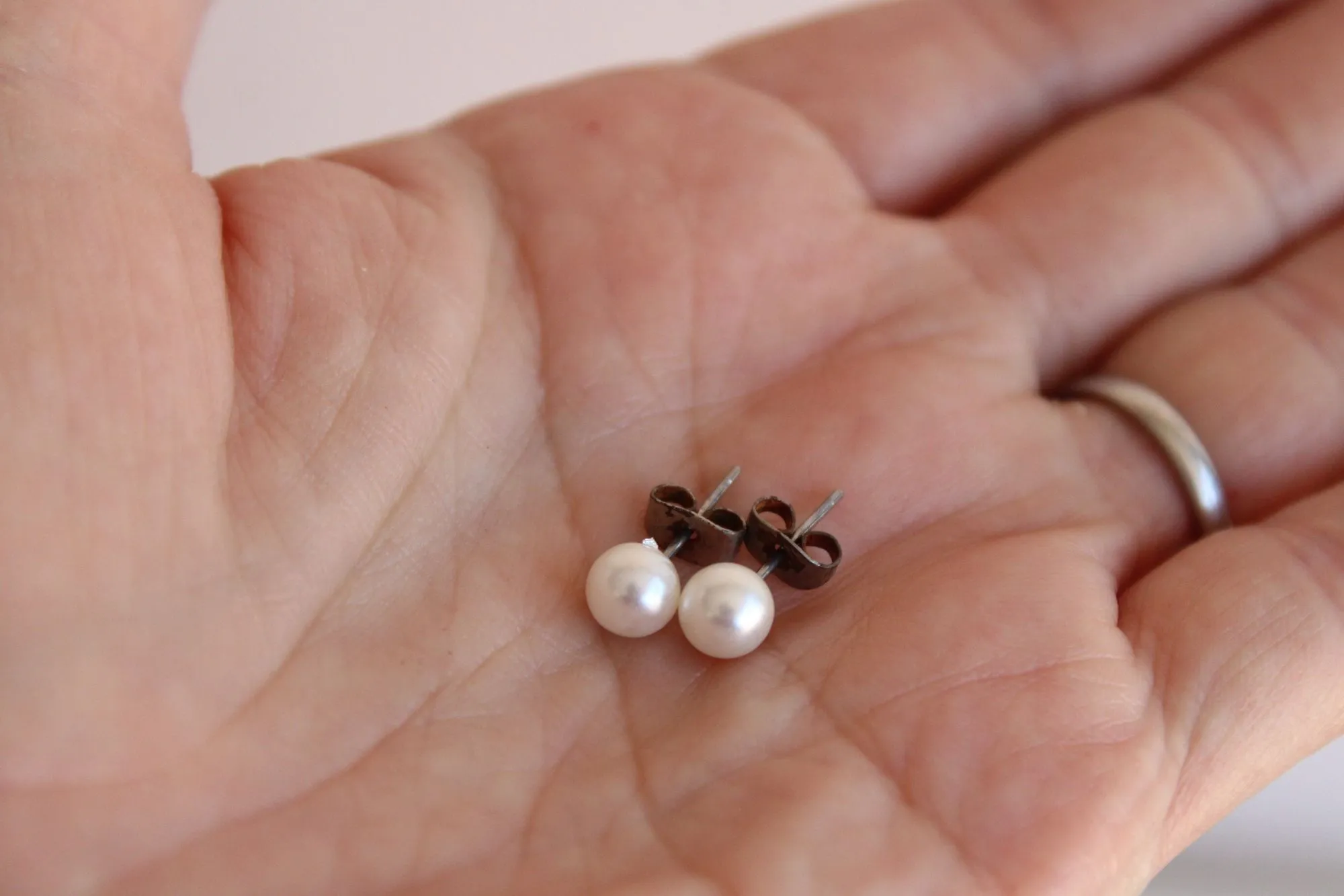 Vintage White Faux Pearl Stud Earrings